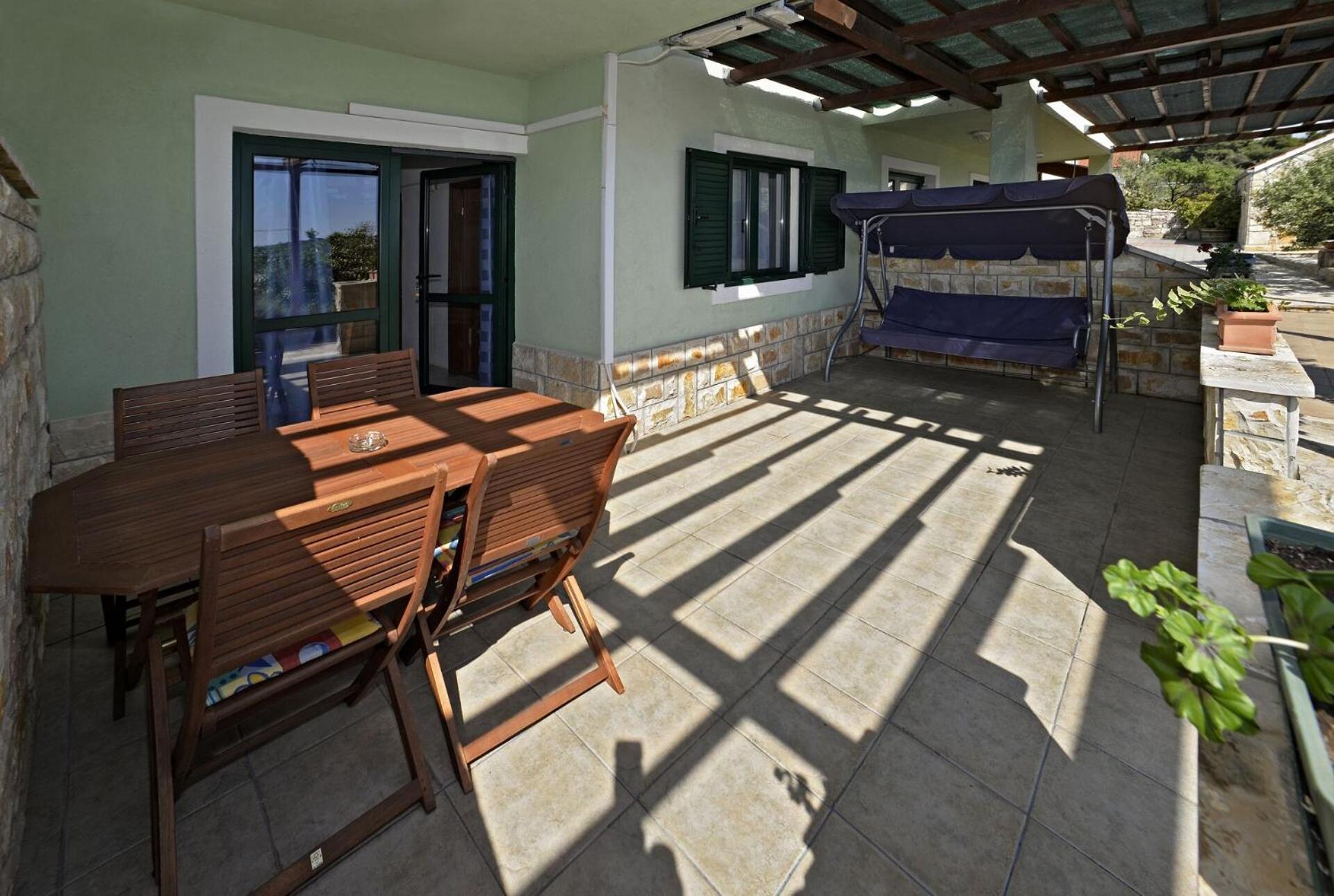 Apartments Toni Maslinica Ngoại thất bức ảnh